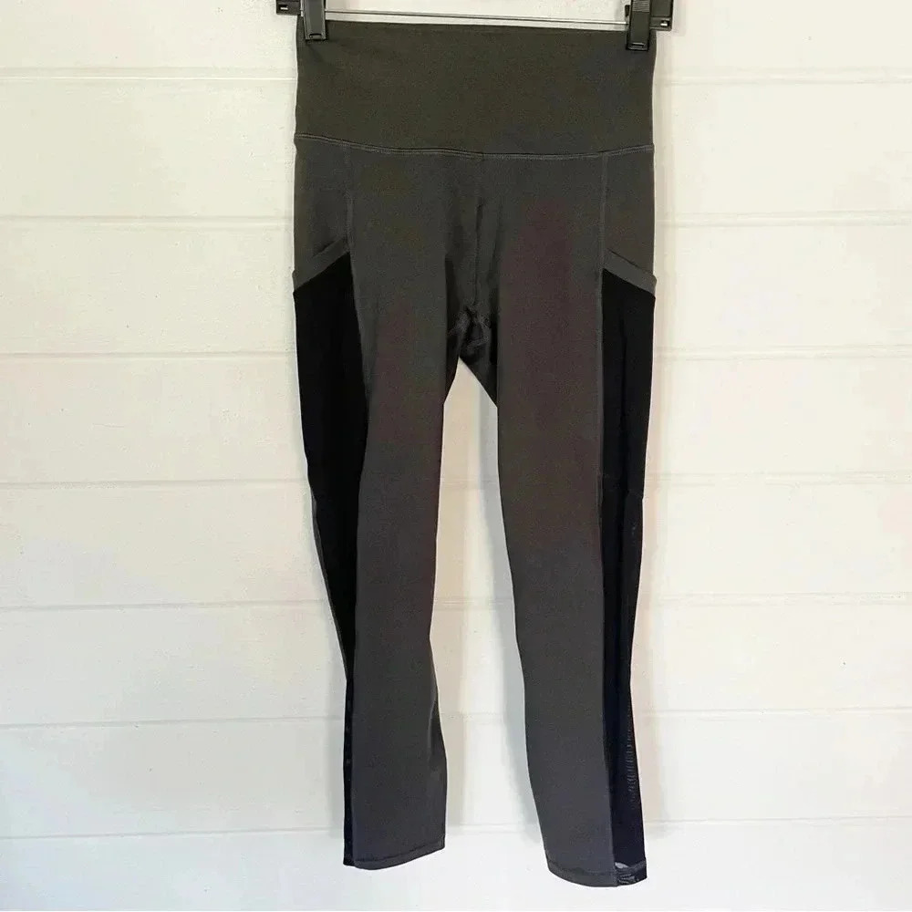 Fabletics On-The-Go Powerhold High-Waisted Gray Leggings Size Small - Picture 4 of 10